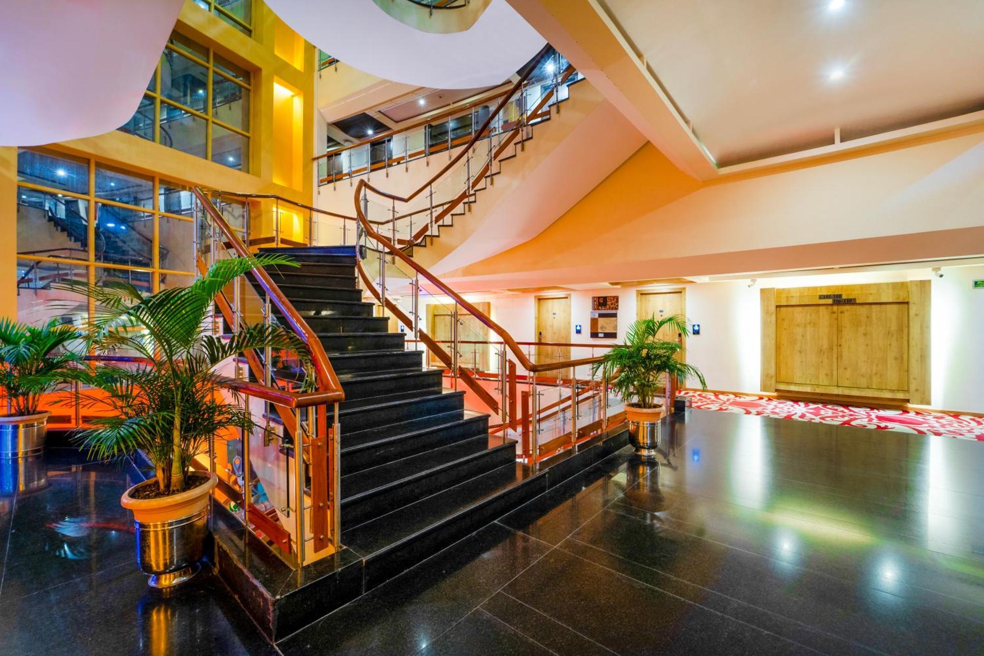 K C Residency Vaishnodevi Ξενοδοχείο Katra  Εξωτερικό φωτογραφία