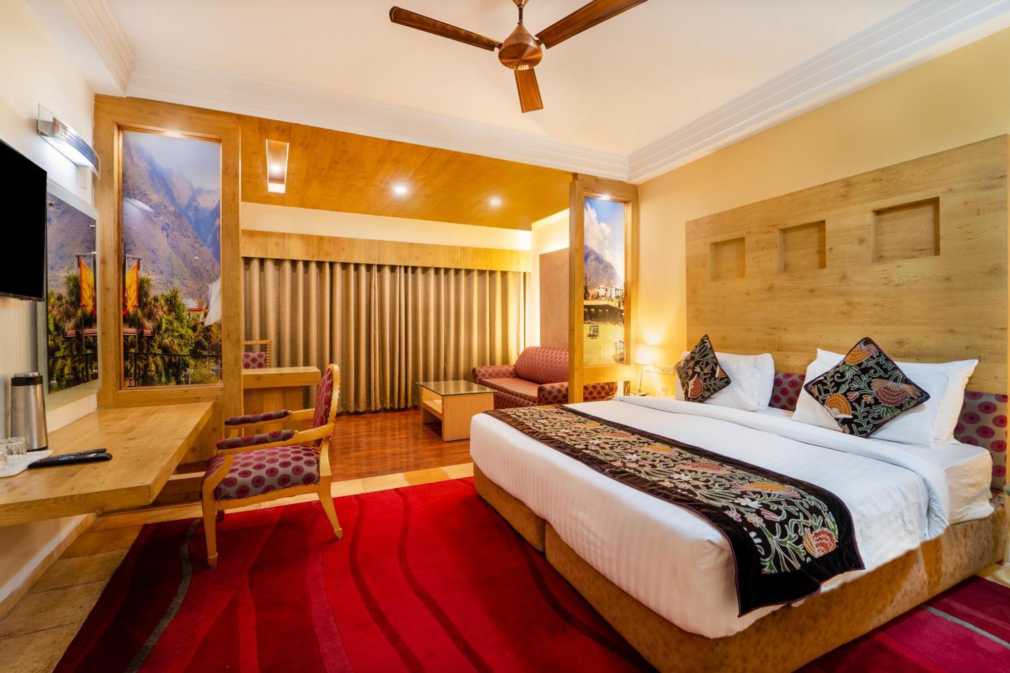 K C Residency Vaishnodevi Ξενοδοχείο Katra  Εξωτερικό φωτογραφία